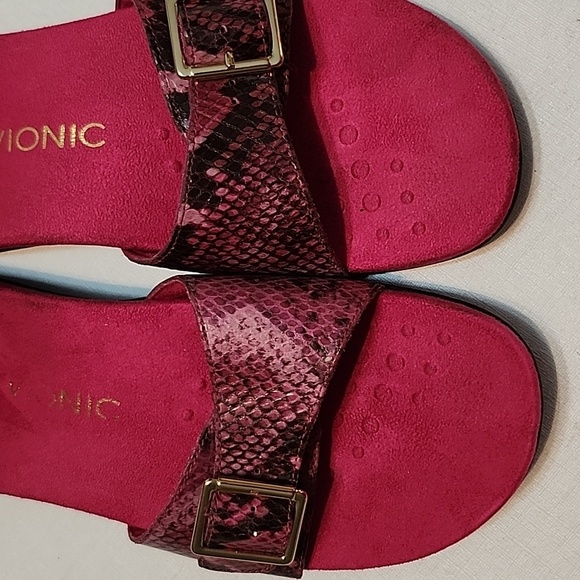 Vionic Women's Fuchsia Snakeskin Slide Sandals - Picture 9 of 10